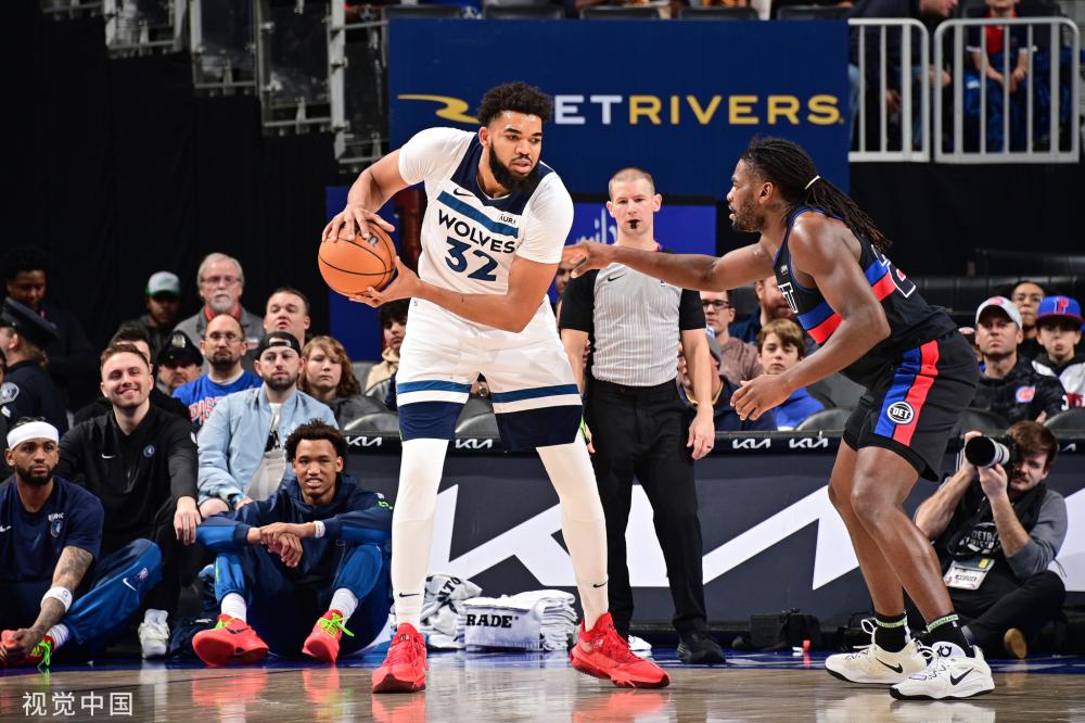 在社交媒体 在社交媒体